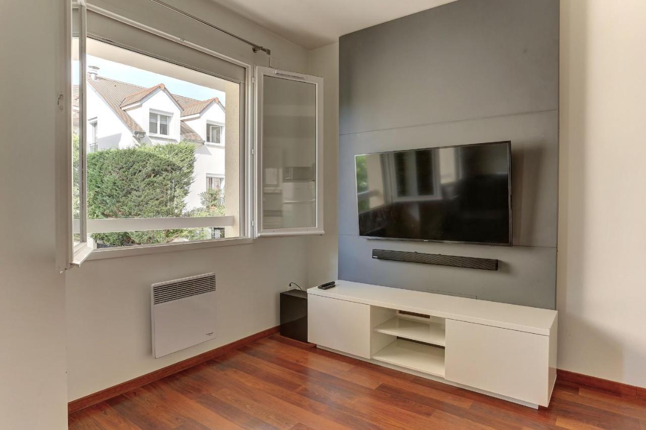 L'Athos - Appartement Equipe - Entre Paris Et Versailles - Haut Debit Garches Ngoại thất bức ảnh