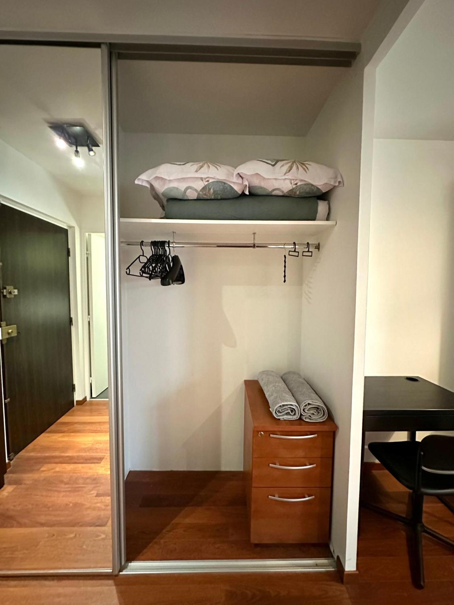 L'Athos - Appartement Equipe - Entre Paris Et Versailles - Haut Debit Garches Ngoại thất bức ảnh